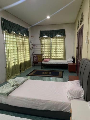 oyo 91250 roomstay awie