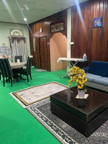 oyo 91250 roomstay awie