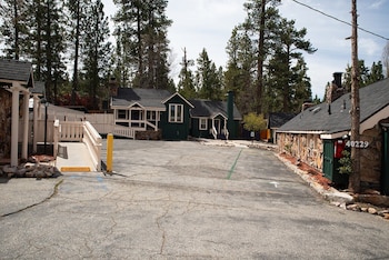 arkouda cabins