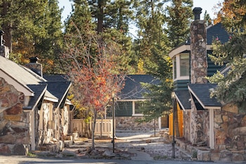 arkouda cabins