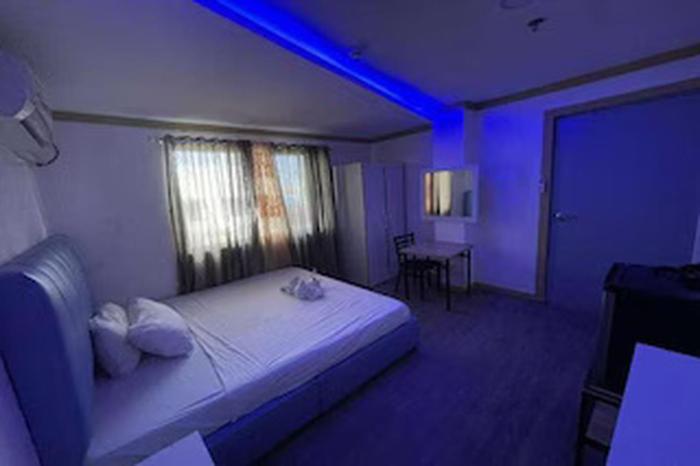 collection o jm lodge near clark airport