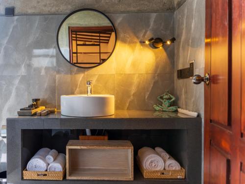 ella trail luxury villa