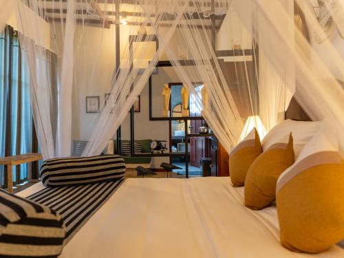 ella trail luxury villa