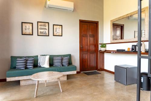 ella trail luxury villa