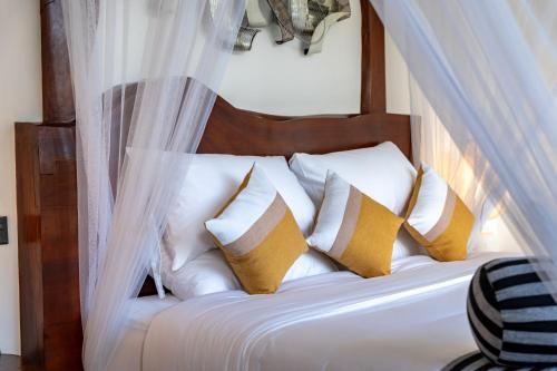 ella trail luxury villa