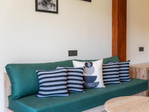 ella trail luxury villa