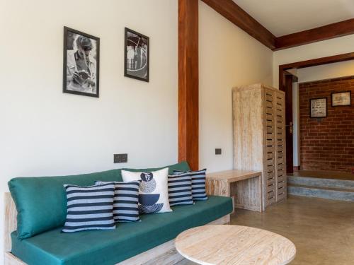 ella trail luxury villa