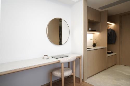 stage well hotel