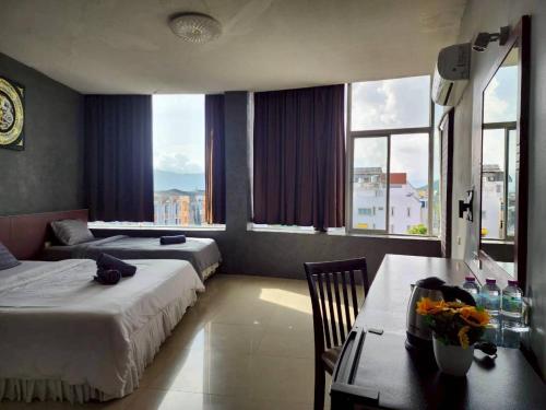 the rest phuket