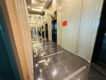sky suites homestay klcc area