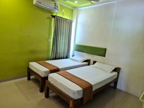 spring valley hotels
