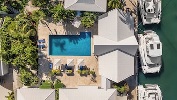 the moorings yacht club hotel