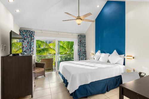the moorings yacht club hotel
