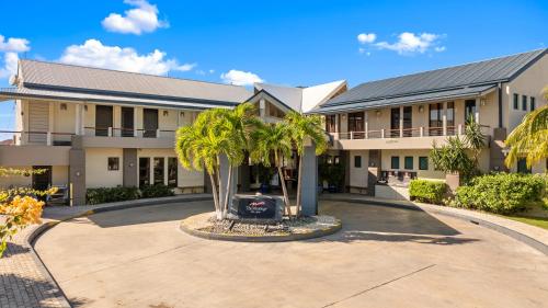 the moorings yacht club hotel