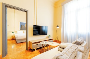 Brassbell Grey Studio Menasce House,,2 star