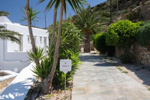 lithos suites