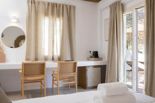 lithos suites