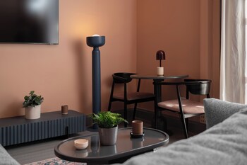 Brassbell Grey Apartments Bidair House,,2 star