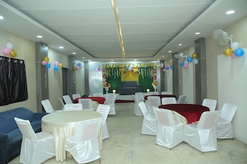 hotel viraj residency