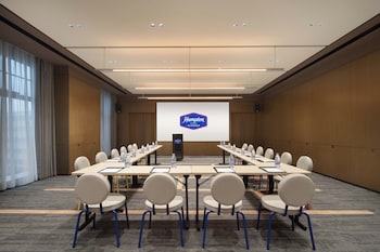 hampton by hilton cixi guanhaiwei
