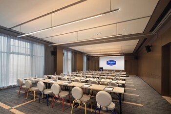 hampton by hilton cixi guanhaiwei