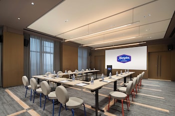 hampton by hilton cixi guanhaiwei