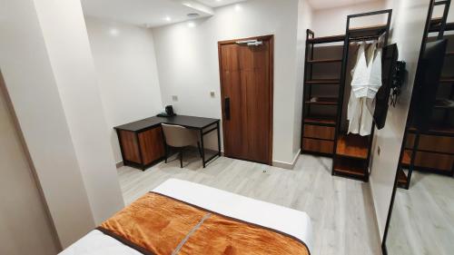 akira hotel