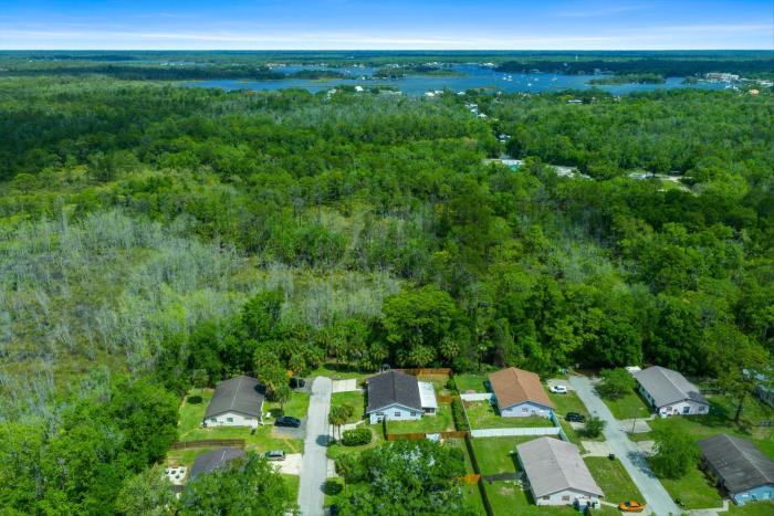 the happy haven near manatee tours