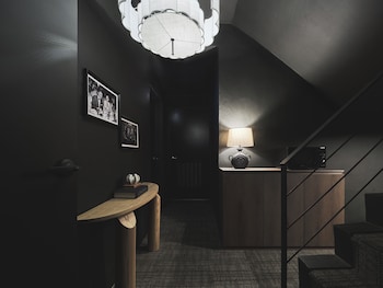 guwol hotel jongno ikseon