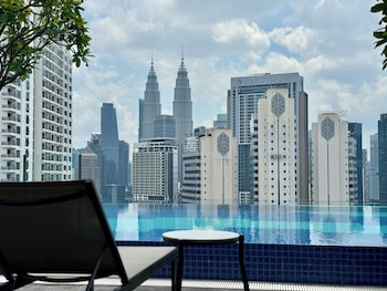 majestic suites klcc by mana mana