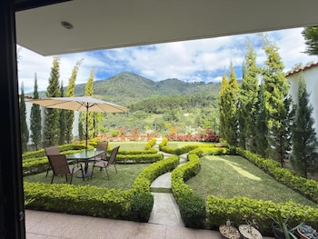 hotel y restaurante vista verde