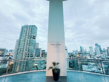 hotel residences at acqua