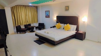 Hotel Relish Gujrat,,2 star