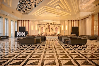 the hoften lotus court greater noida
