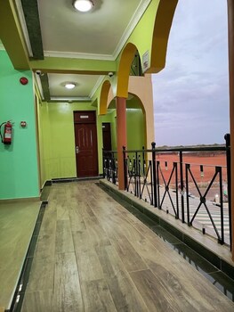 grand oasis hotel wajir