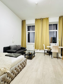 Affordable Studio Apt Near Ottakring,,3 star