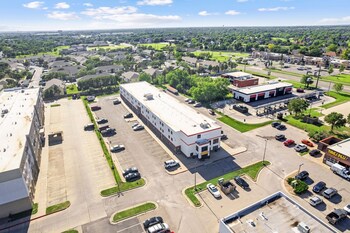 coratel inn and suites by jasper wichita north