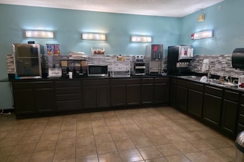 coratel inn and suites by jasper wichita north