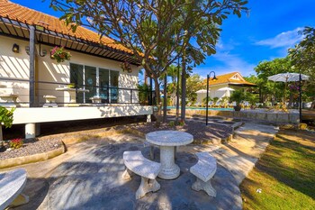 fantastic 7 bungalow private resort br7