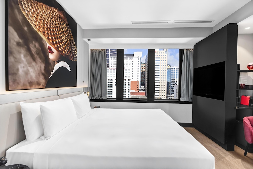 radisson red auckland