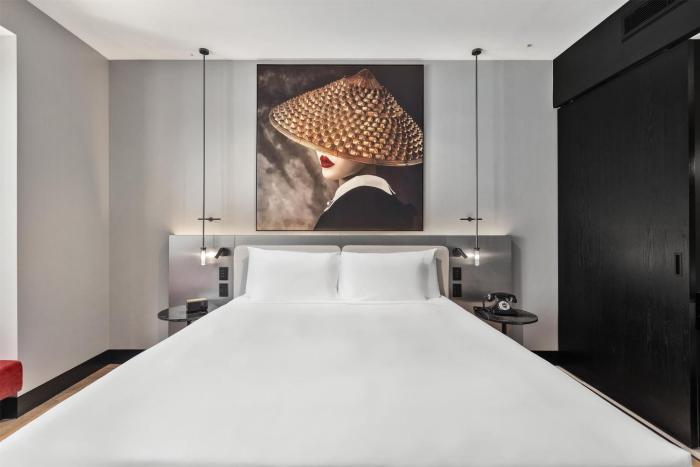radisson red auckland