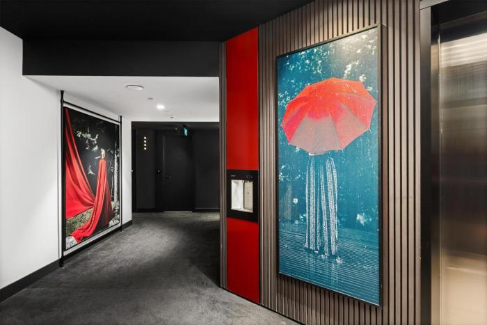 radisson red auckland