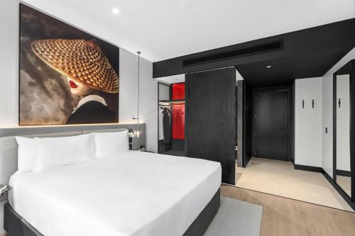 radisson red auckland