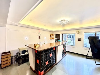 honey bee a boutique resort