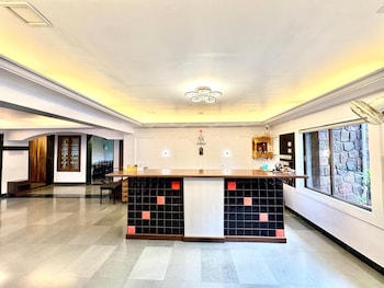 honey bee a boutique resort