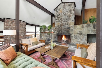 hideaway inn mt snow