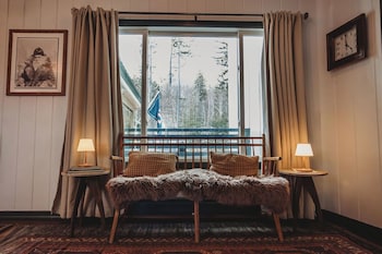 Hideaway Inn Mt. Snow,,3 star
