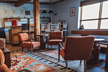 hideaway inn mt snow