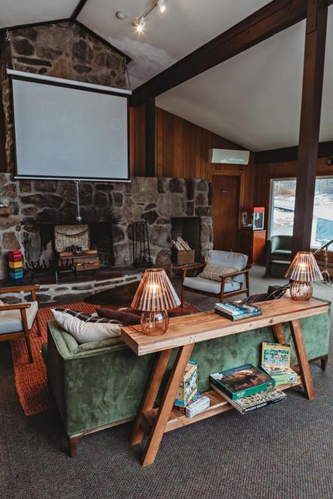 hideaway inn mt snow