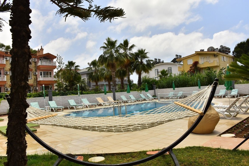 nora suit hotel
